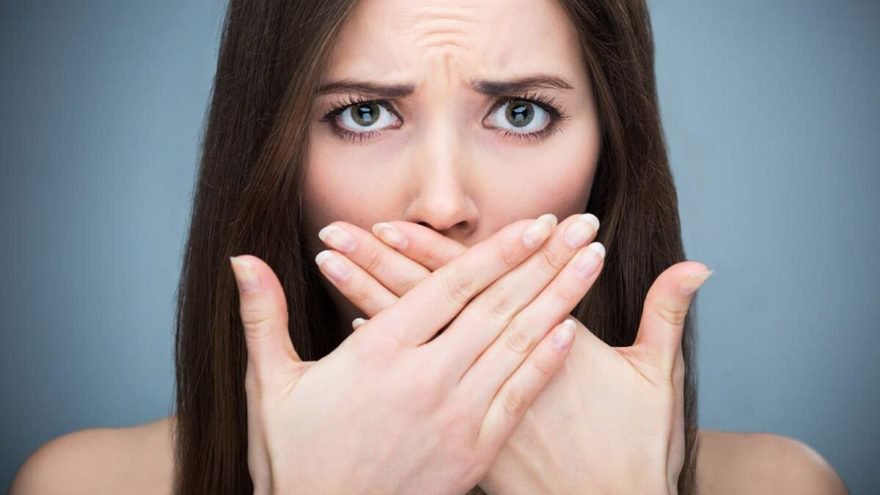 Tips for Treating Bad Breath (Halitosis)
